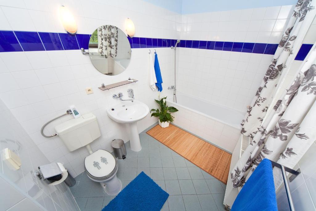 Hotel U Ruze Kutna Hora Phòng bức ảnh